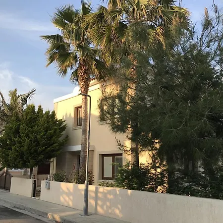 Neapolis Bel-mare 10 *